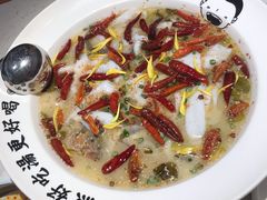 -江渔儿酸菜鱼·拔草餐厅(虎门君乐汇店)