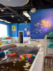 -欢乐悠游婴儿游泳(金碧花园店)