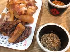 -乔家小院•本地小海鲜•非遗驴肉(万年泉路店)