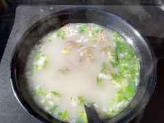 -万红路羊汤烧饼店(将台路店)