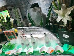 -领鲜活海鲜榴莲自助火锅(东门店)