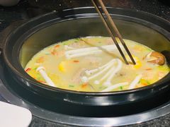 石锅小煮鲜杂菌-敏珠拉姆藏餐·南京厨房(富春江东街店)