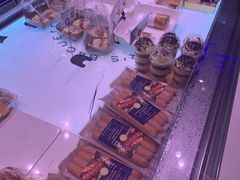 -巴黎贝甜(大宁国际商业广场店)