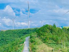 -龙里油画大草原旅游区