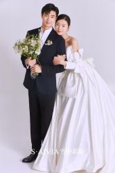 -雪中彩影婚纱摄影·微光艺术中心