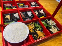 -勺子米线·云南传统小吃市集(四方街店)