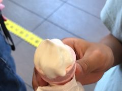-麦当劳(花桥得来速店)