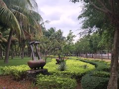 -万绿园