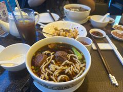 麻辣牛肉丁面（小碗）-中国厨房/台湾牛肉面