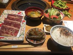 -肉魁屋·烧肉·烧鸟·酒场(高新店)