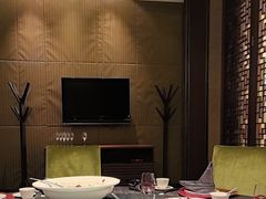 -粤尚腾香居中餐厅(首都机场希尔顿店)