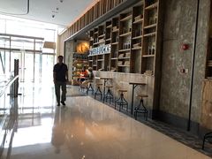 -星巴克臻选(湖滨道店)