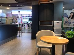 -luckincoffee瑞幸咖啡(香港名店街店)
