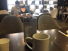 -钟书阁(松江泰晤士小镇店)