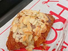 -HOT CRUSH趁热集合·现烤面包(环球港店)