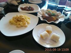 -夏阳湖皇冠假日酒店-自助餐厅