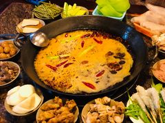 -星鸿社重庆老火锅(燃灯寺分店)