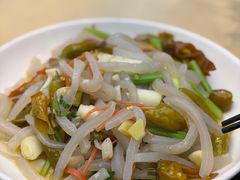 酸辣魔芋-谢师酒家