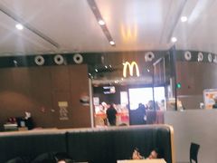 大堂-麦当劳(北京大兴机场二层国内到达(安检外)店)