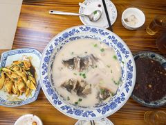 阳澄湖鱼头汤-芸海阁·农家私房菜(沙家浜景区出口店)