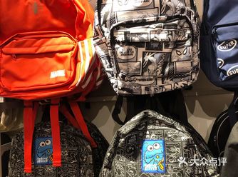 名创优品漫威联名之抽绳包