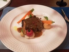 -香格里拉鱼跃地中海西餐厅·牛排披萨