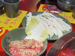-谭鸭血老火锅(远大购物广场店)