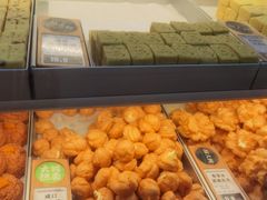 -酥大興·新国潮糕点配茶饮(龙岗万达黑金店)