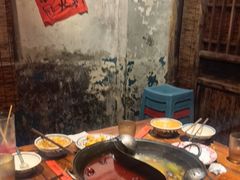 -袁山山重庆火锅(丈八北路店)