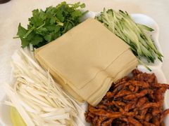 老京酱肉丝-关东风老北方菜馆(桂芳园店)