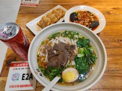 -湘人龙记老长沙米粉(鸟巢店)