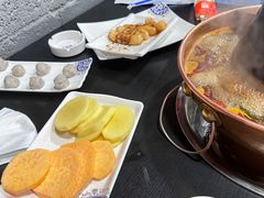 -楼外楼大刀肉传统火锅居(幸福街店)