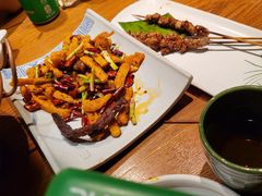 -云海肴·汽锅鸡·云南菜(天山百盛优客店)