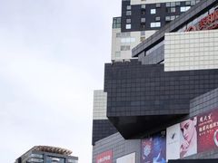 -资和信百货商场