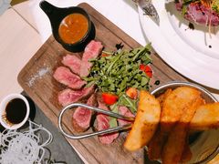 -LENBACH兰巴赫西餐啤酒坊(大连东港店)