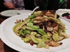 头菜爆肚脐螺-将相和·海鲜蒸饺大连菜