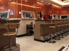 -呷哺呷哺(世贸.工三店)