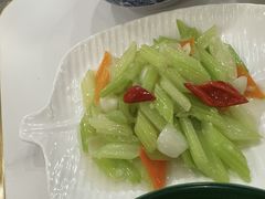 西芹炒百合-南八仙·老上海味道(南京东路店)