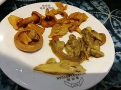 -桥香园云南过桥米线(金马碧鸡店)
