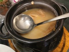 莲藕鸡脚汤（明火例汤）-文记壹心鸡(宝华路店)