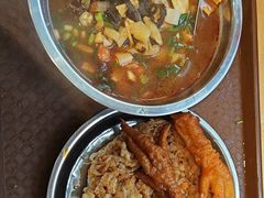 -柳州肥姨妈大骨螺蛳粉(万达中心店)