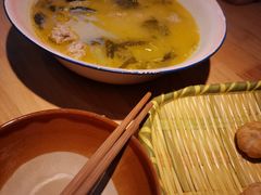-思博半步颠小酒馆(梦时代店)