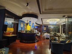 -龙虾酒吧扒房(宁波香格里拉店)