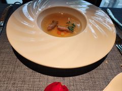 -弦月窗LUNETTE BY AMANDA(复兴路店)