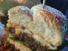 -DEEP·美式餐吧(五棵松华熙LIVE店)