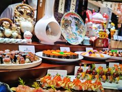 -雍容荟帝王蟹活龙虾展台自助(IFS黑金店)
