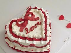 ins简约风情人节蛋糕-艾加柒克蛋糕茶歇甜品台(春熙路店)