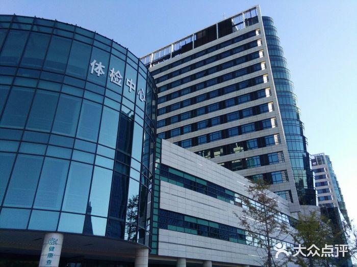 山东省立医院东院-地下停车场图片