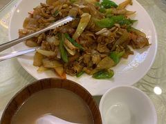 土豆片炒黄蘑-小城家宴