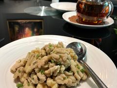 -HOMES上海本帮菜(襄阳公园店)